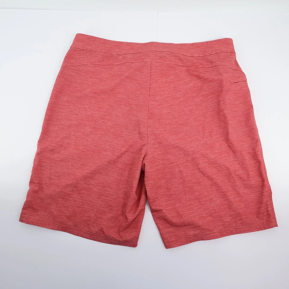 Vineyard Vines versatile stylish